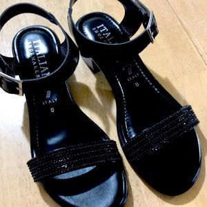 Women’s heel sandals